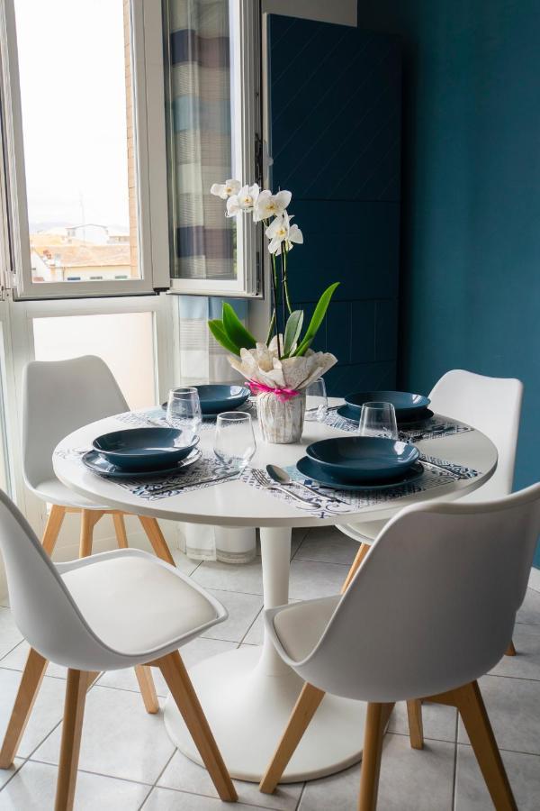 Ad Un Passo Dal Molo Con 2 Biciclette Incluse Apartment Viareggio Exterior photo